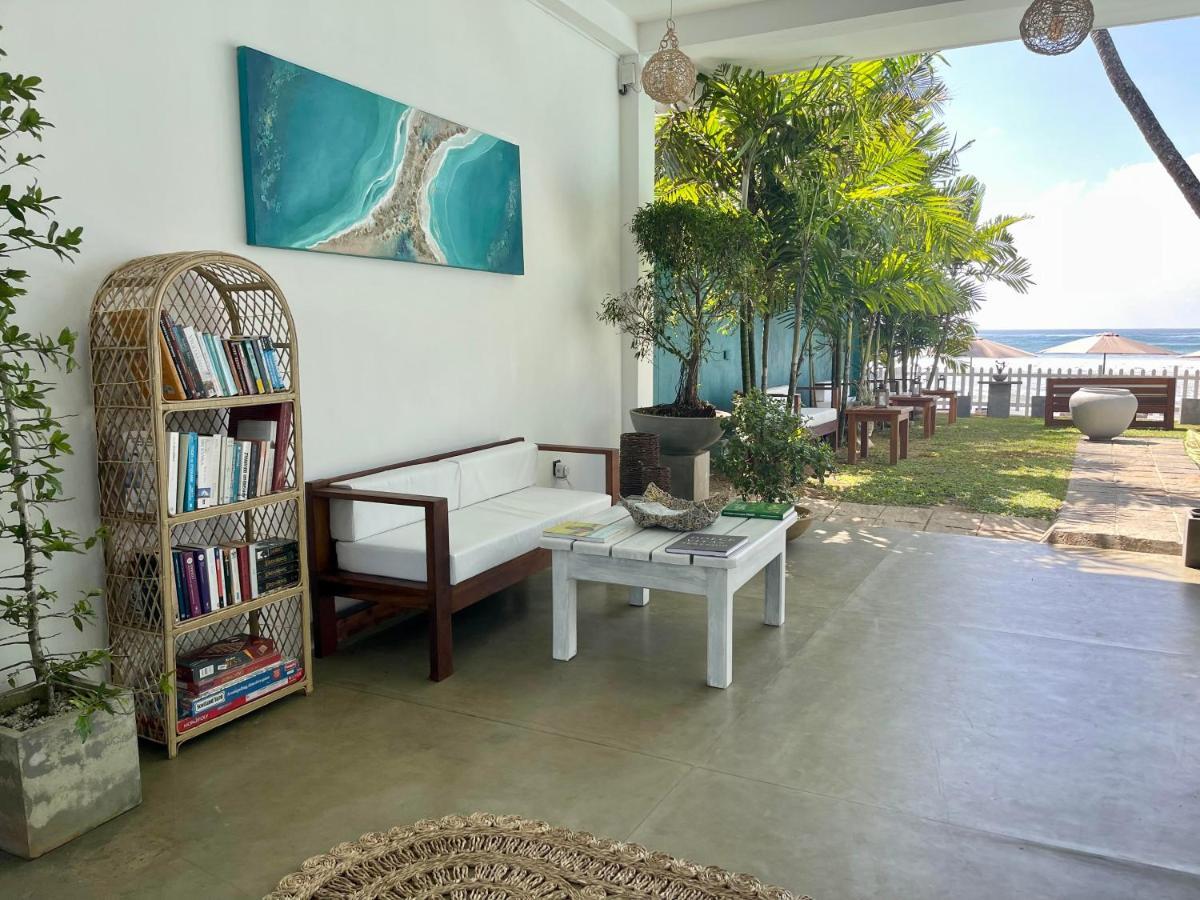 Smeralda Beach Hotel Dikwella エクステリア 写真