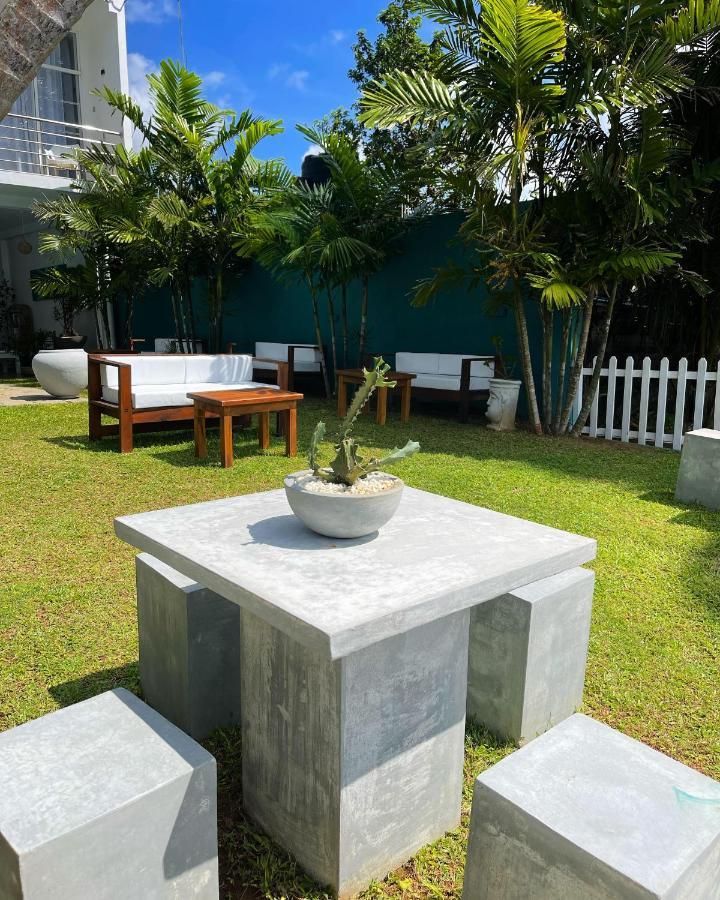 Smeralda Beach Hotel Dikwella エクステリア 写真