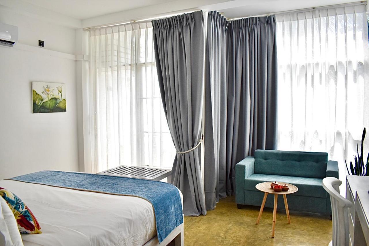 Smeralda Beach Hotel Dikwella エクステリア 写真